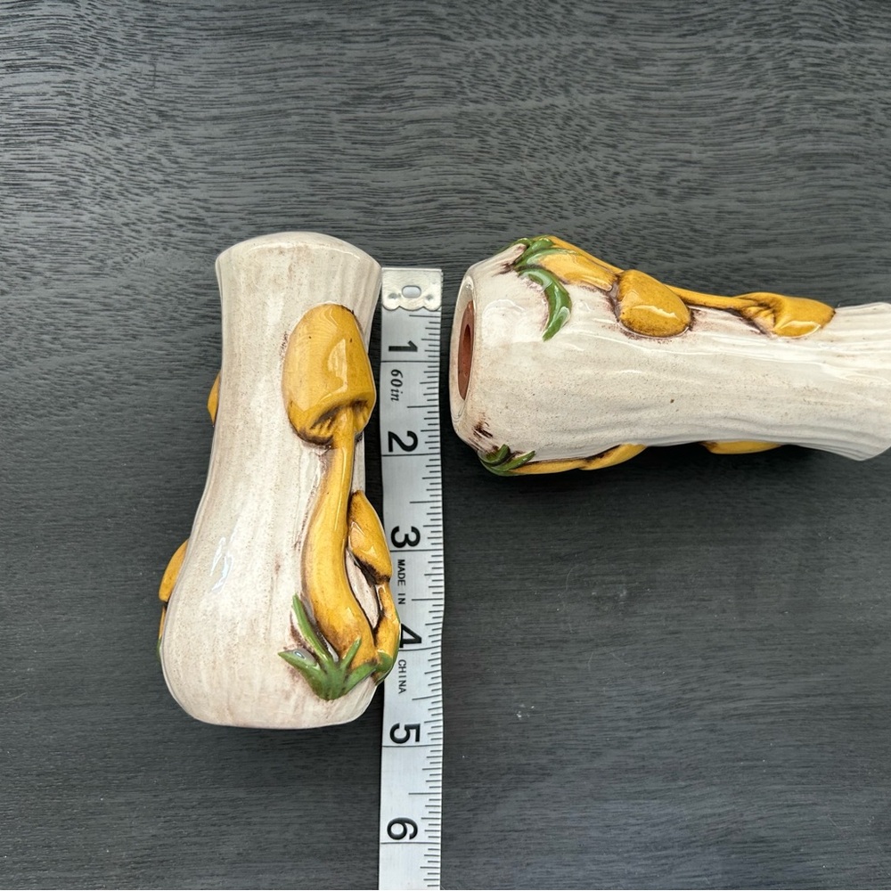 Vintage Mushroom Ceramic Salt & Pepper Shakers Set 70’s MCM Ceramic Hand Painted - Picture 8 of 8